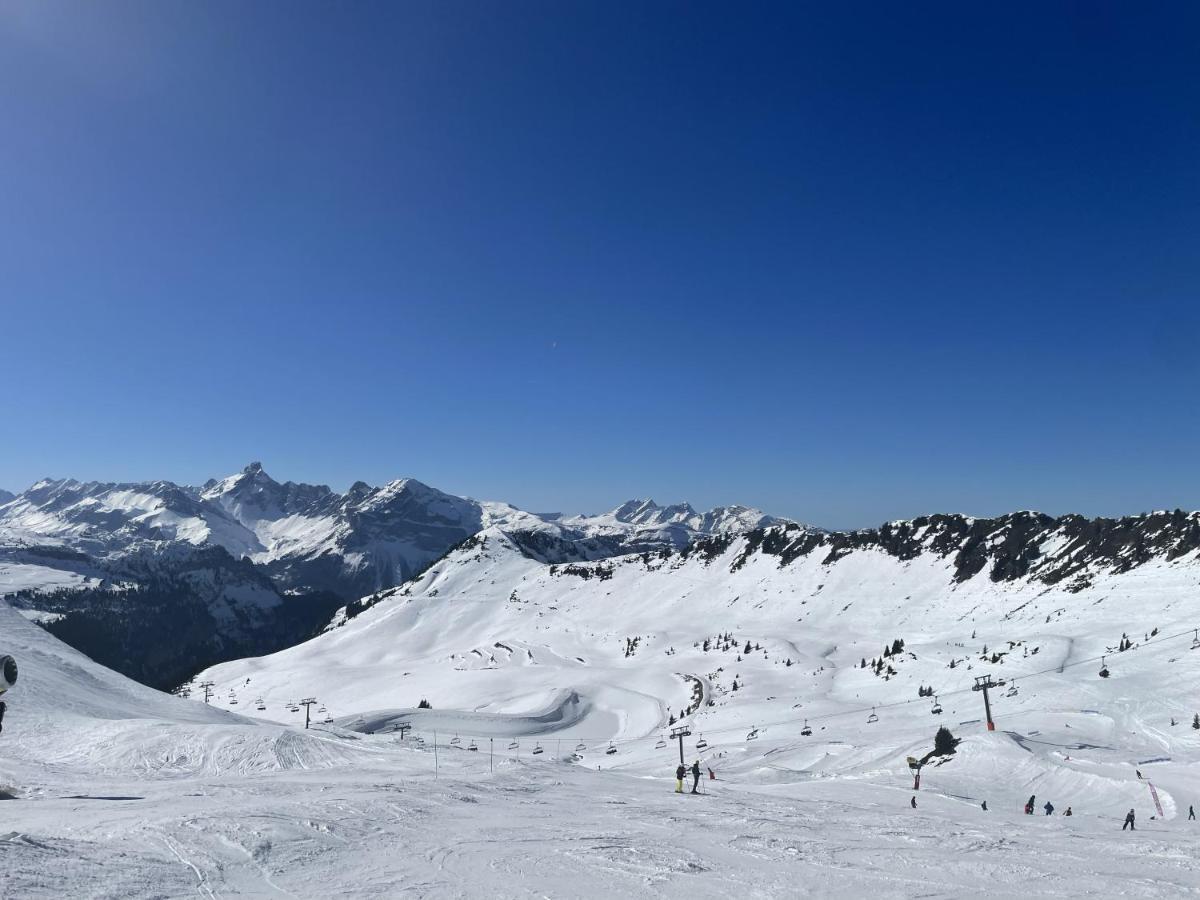 Appartement En Hyper Centre De Samoëns Exteriör bild
